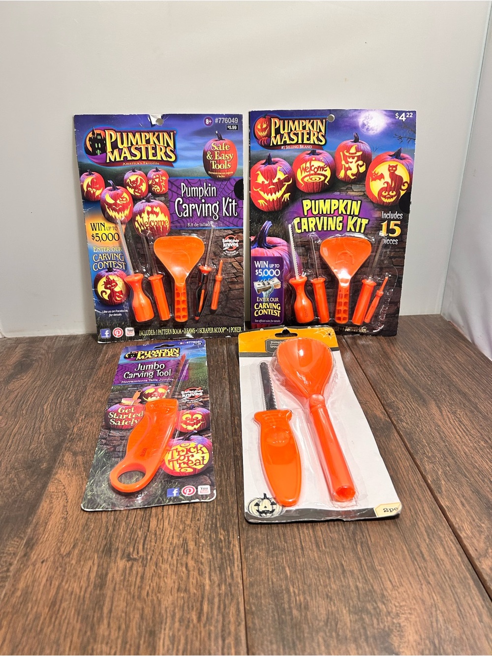 Pumpkin Masters Pumpkin Carving Kit Each Has tools and Many Patterns Lot